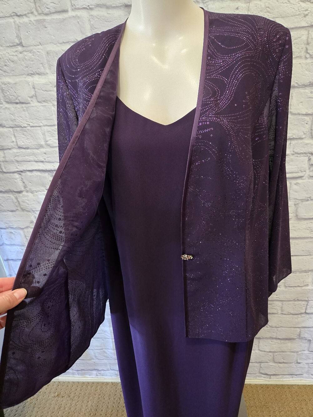 💜 R&M Richards Purple Formal Dress & Sheer Jacket Set – Size 22WP - Picture 5 of 13